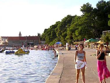 Pension in Sv. Filip i Jakov (Zadarska) oder Ferienwohnung oder Ferienhaus
