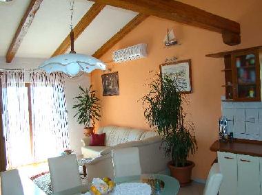 Ferienwohnung in Dugi Rat (Splitsko-Dalmatinska) oder Ferienwohnung oder Ferienhaus