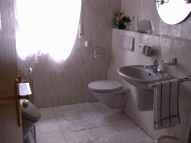 Dusche und WC