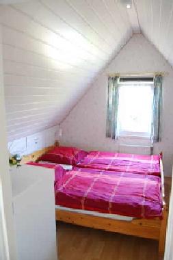 Schlafzimmer 1