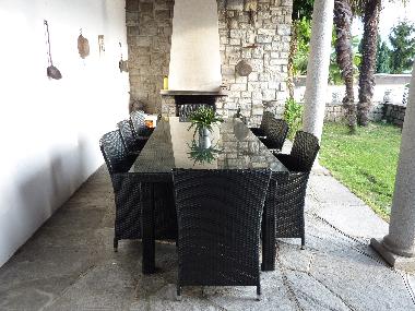 Gartensitzplatz mit Grill