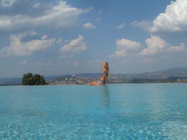 Pension in Todi (Perugia) oder Ferienwohnung oder Ferienhaus