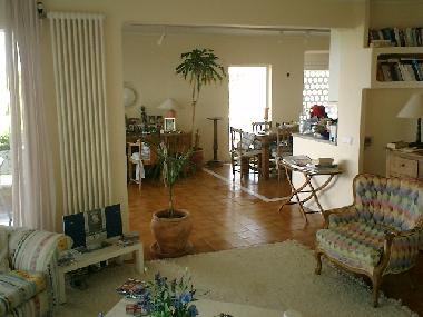 Oberes Wohnzimmer mit �bergang zur offenen K�che