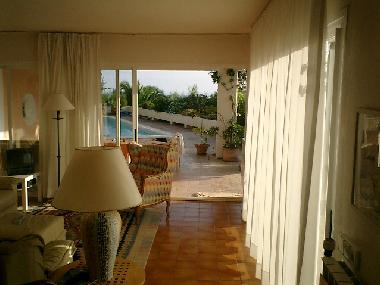 Unteres Wohnzimmer mit �bergang Pool