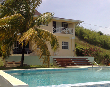 Ferienhaus mit Pool und Terrasse