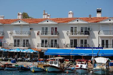 Teilansicht des Kleinbootshafens