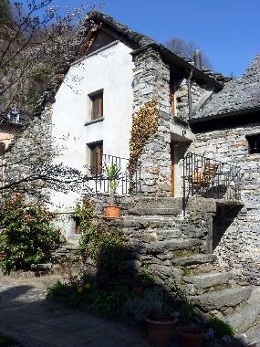 Haus neu renoviert Aussenansicht