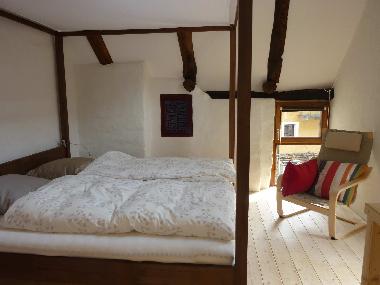 Himmelbett im 1. Stock 180 x 200cm