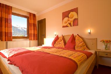 Entspannen Sie bis in den Tag hinein - Erholen Sie sich in unseren kuscheligen Betten!