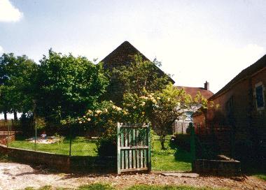 Der umz�unte Garten hinter dem Haus.