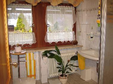Bad mit Fenster