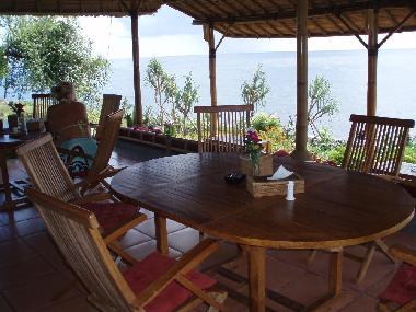 Restaurant und Bali- See