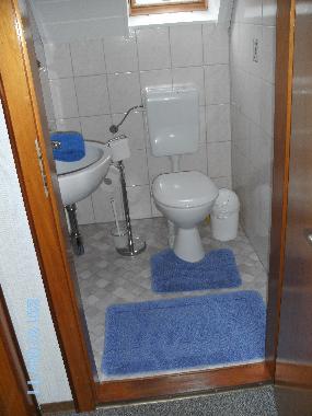 sep. Toilette mit Waschbecken