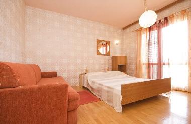 Ferienhaus in aborić (Sibensko-Kninska) oder Ferienwohnung oder Ferienhaus