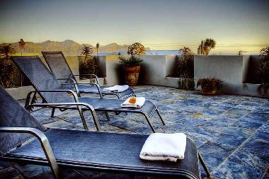 Blick auf die nahen Berge