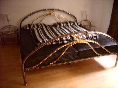 Doppel-Bett 180x200