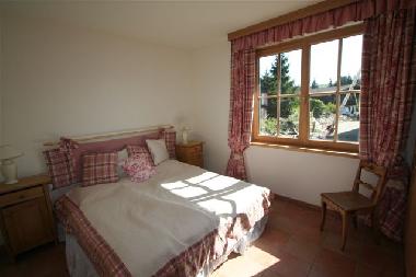 Schlafzimmer 1 (TOP II)