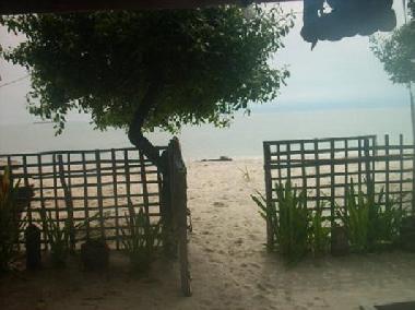 Das verfuegt ueber eine Terasse und einen grossen Balkon mit einzigartigem Panorama