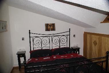 Schlafzimmer 2 