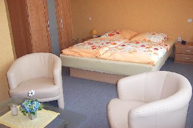 Castel Schlafzimmer mit Wasserbett + zus�tzlich gro�er Flachbild TV