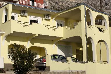 Ferienhaus in Stanici-Omis (Splitsko-Dalmatinska) oder Ferienwohnung oder Ferienhaus