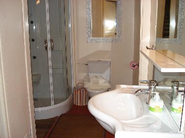 Ferienhaus in Grasse (Alpes-Maritimes) oder Ferienwohnung oder Ferienhaus