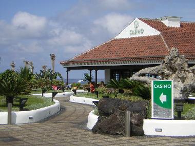 Eingang zum neuen Casino in den Meeresb�dern