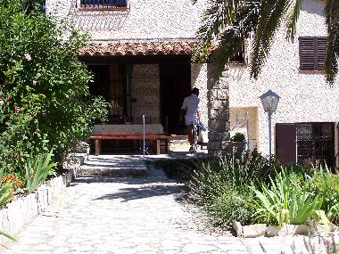 Ferienhaus in CABRIS (Alpes-Maritimes) oder Ferienwohnung oder Ferienhaus