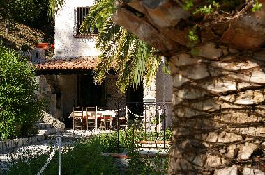 Ferienhaus in CABRIS (Alpes-Maritimes) oder Ferienwohnung oder Ferienhaus