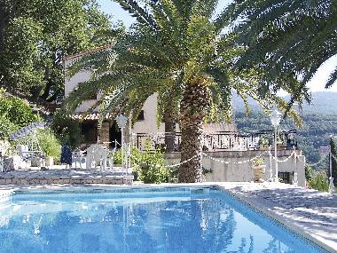 Ferienhaus in CABRIS (Alpes-Maritimes) oder Ferienwohnung oder Ferienhaus