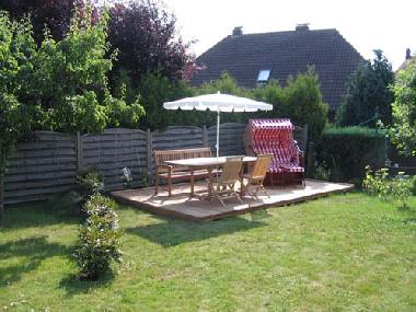 Sonnenterrasse mit Strandkorb