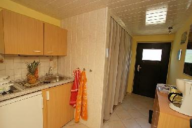 K�che mit Herd 2 Platten, K�hlschrank mit Gefrierfach