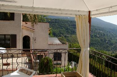 Ferienhaus in CABRIS (Alpes-Maritimes) oder Ferienwohnung oder Ferienhaus