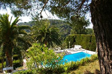 Ferienhaus in CABRIS (Alpes-Maritimes) oder Ferienwohnung oder Ferienhaus