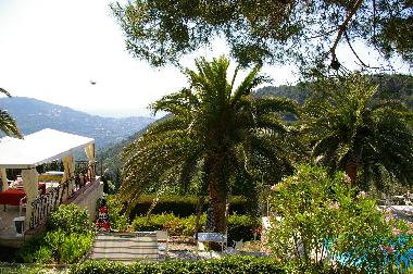 Ferienhaus in CABRIS (Alpes-Maritimes) oder Ferienwohnung oder Ferienhaus