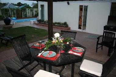 Ferienhaus in Nai Harn (Phuket) oder Ferienwohnung oder Ferienhaus