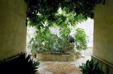 Eingang durch den Innenhof