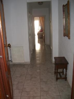 Flurbereich hinterm Eingangsbereich.