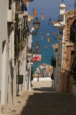 Altstadt Alteas mit Meerblick.