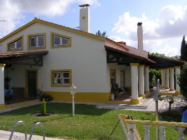 Garten zum Pool