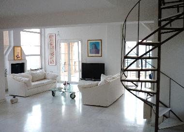 Ferienhaus in KALIVIA (Attiki) oder Ferienwohnung oder Ferienhaus