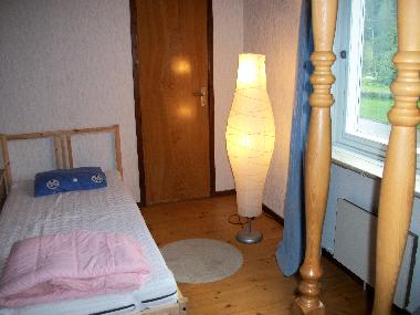 Kinderschlafzimmer mit begehbaren Wandschr�nken