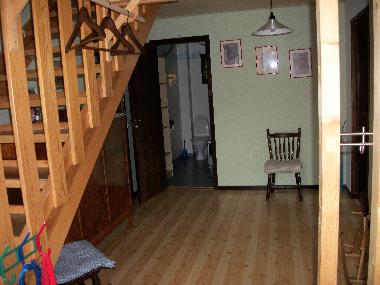 Eingangsbereich mit Kommode und Garderobe