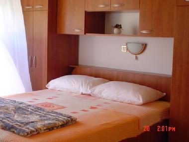 Ferienhaus in Insel-Rab (Primorsko-Goranska) oder Ferienwohnung oder Ferienhaus