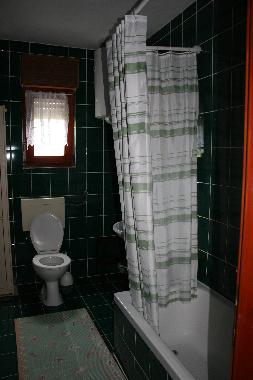 Ferienhaus in Insel-Rab (Primorsko-Goranska) oder Ferienwohnung oder Ferienhaus