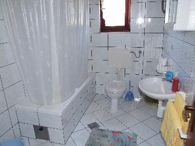 Ferienhaus in Insel-Rab (Primorsko-Goranska) oder Ferienwohnung oder Ferienhaus