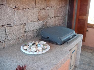 Gasgrill und Granitplatte