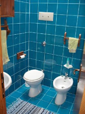 Bad mit Dusche und Bidet