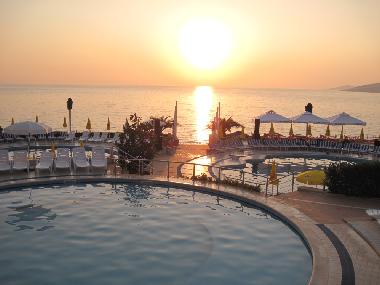 Ein Swimming-Pool-Komplex ca. 20 min Fussweg von der Wohnung