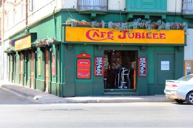 Lokale in der Umgebung, hier gibt es nicht nur Essen sondern auch Live Musik, Viele Malteser treffen